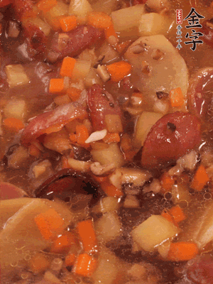 加大半碗水，沒過大部分食材